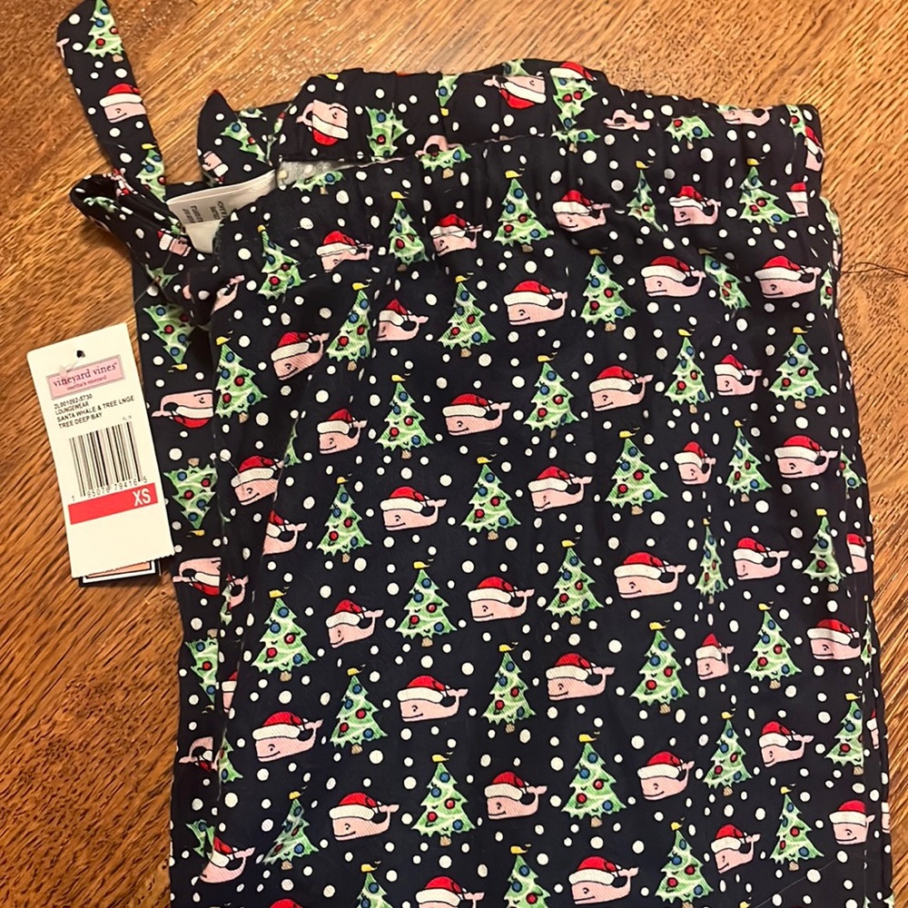 Vineyard Vines pajama pants!! So cute
